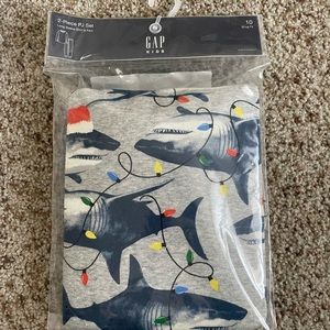 NEW Christmas pajamas size 10 kids